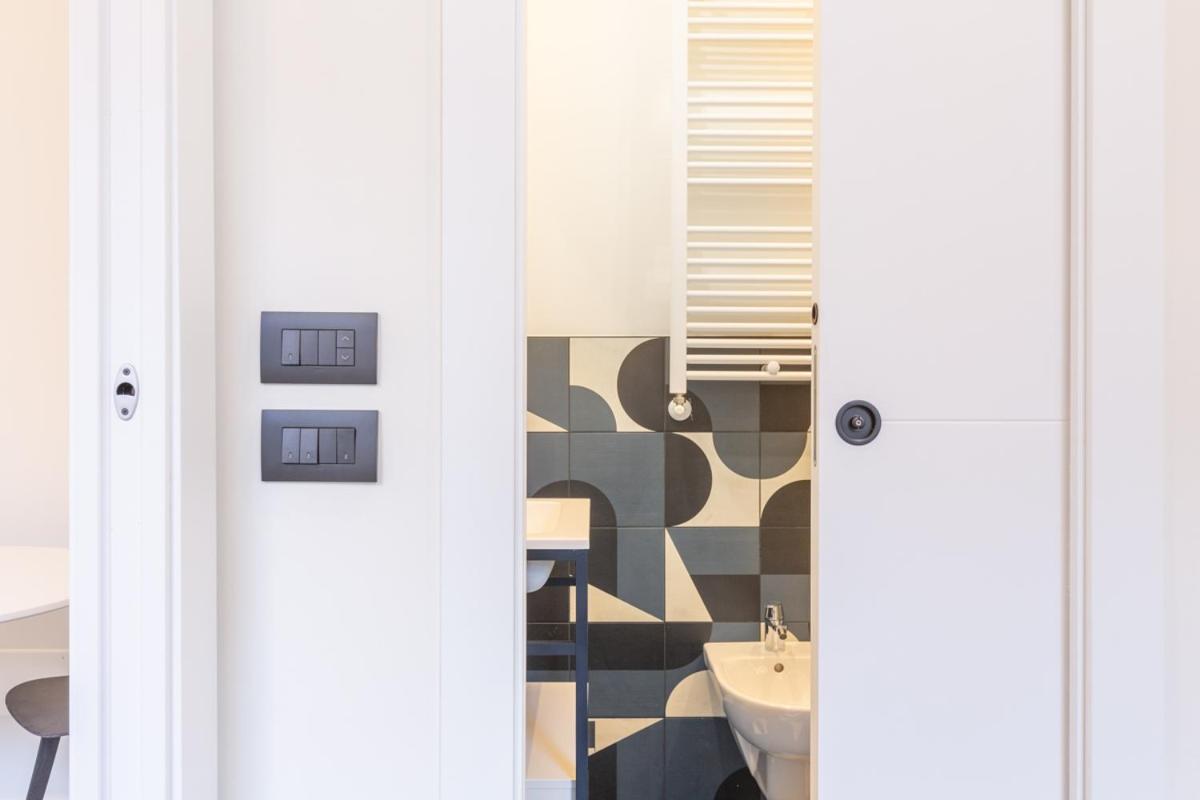 3Fo6 -Navigli-Duomo - Luxury Modern Apartment Милан Экстерьер фото